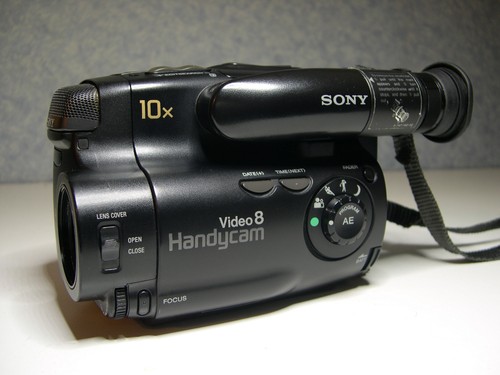 Sony handycam ccd tr303e pal - ccd-tr303e,