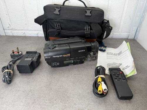 Sony ccd tr680e camcorder - hi, 8